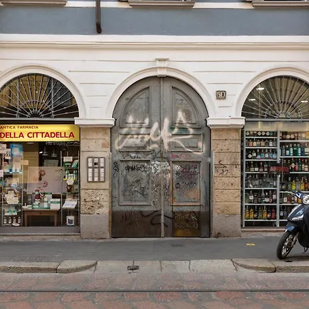 Domus Ticinese Mailand